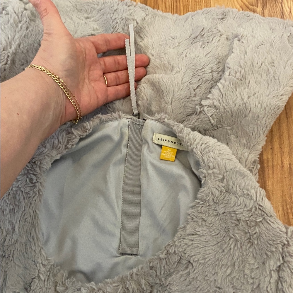ANTHROPOLOGIE LEIFSDOTTIR plush dressy top M - Picture 4 of 7